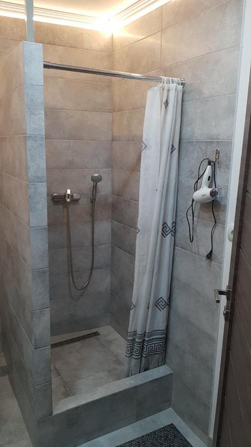 New Luxury Studio Apartment イヴァーノ＝フランキーウシク エクステリア 写真