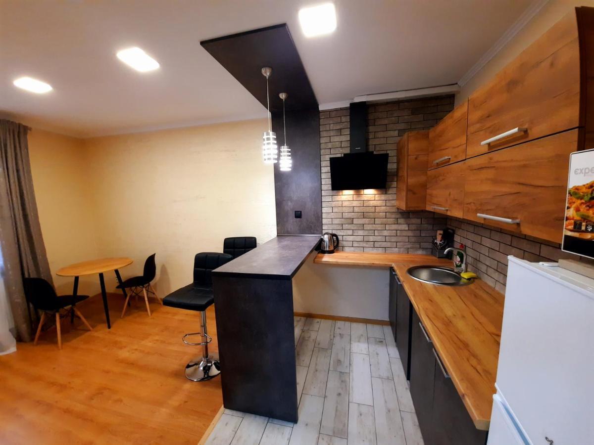 New Luxury Studio Apartment イヴァーノ＝フランキーウシク エクステリア 写真